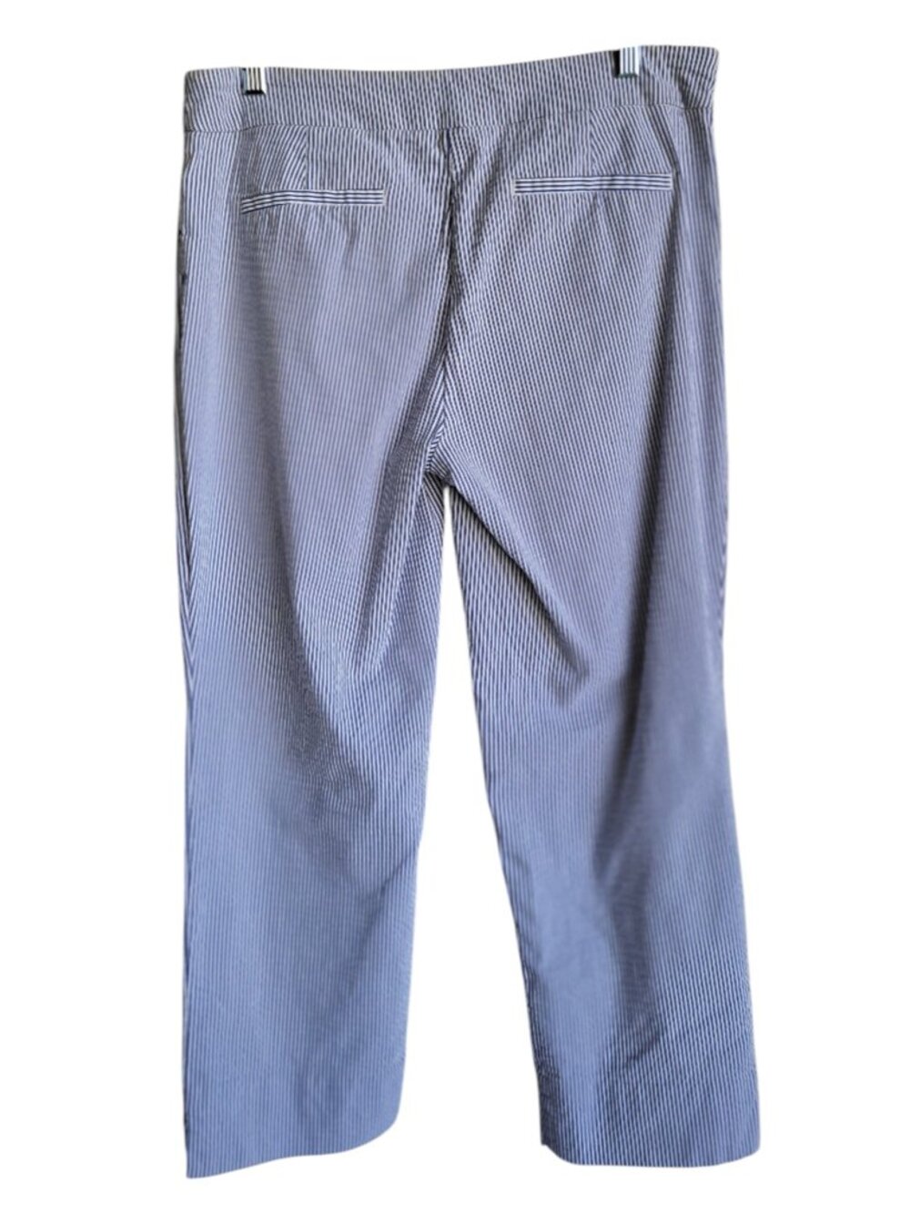Hilary Radley Large Classic Blue and White Seersucker Cropped Pants 2 Pockets - Picture 3 of 8